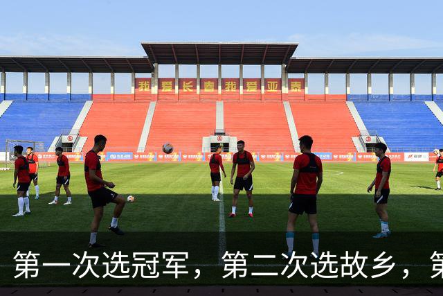 第一次选冠军，第二次选故乡，第三次选家庭，这次詹姆斯在选什么
